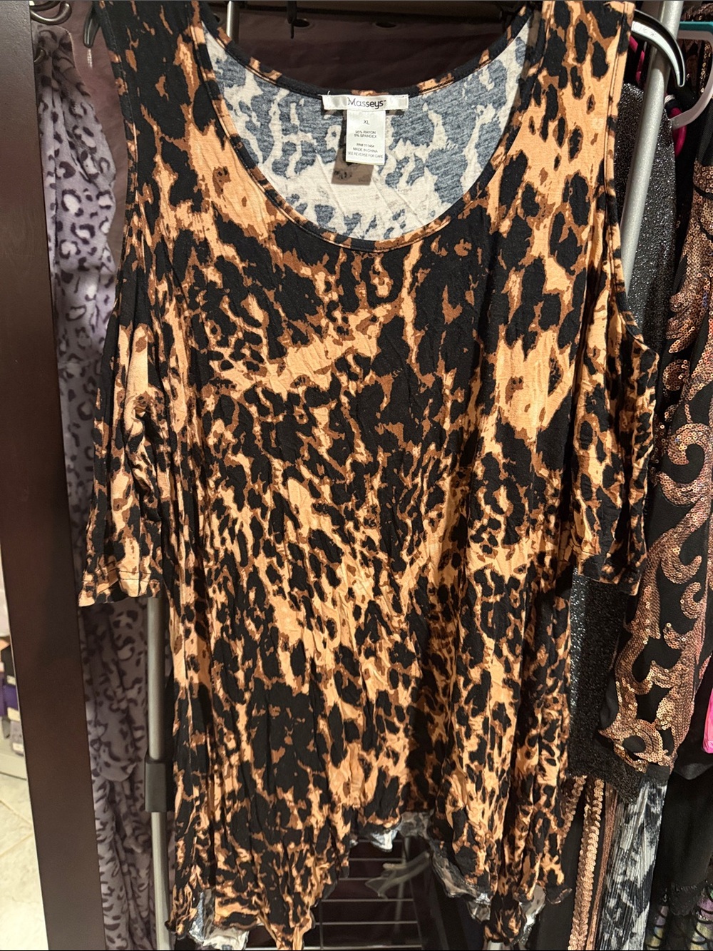 Masseys Women’s Leopard Print Cold-Shoulder Top - Black & Tan